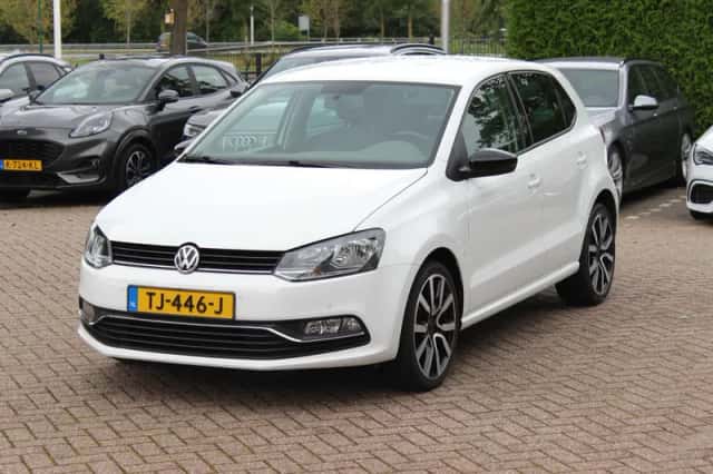 Volkswagen Polo (2014) thumbnail 6