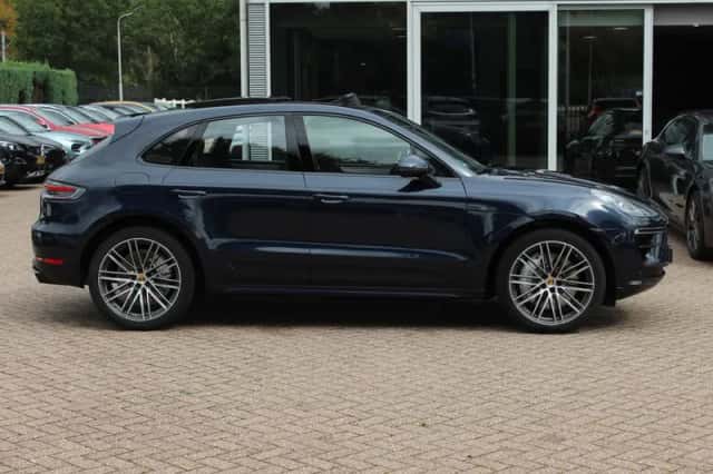 Porsche Macan (2020) thumbnail 5