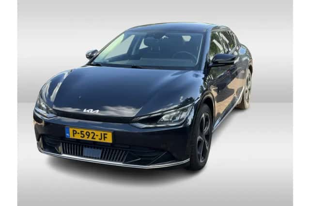 Kia EV6 (2022) thumbnail 1