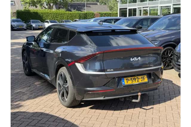 Kia EV6 (2022) thumbnail 6
