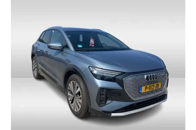 Audi Q4 (2022) thumbnail 1
