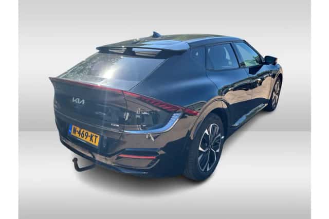 Kia EV6 (2021) thumbnail 3