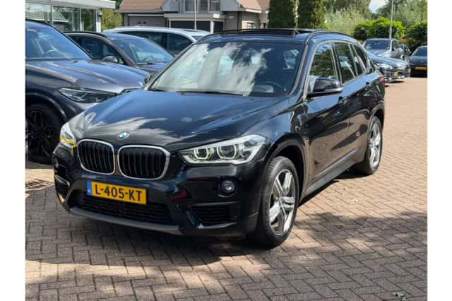 BMW X1 (2018) thumbnail 1