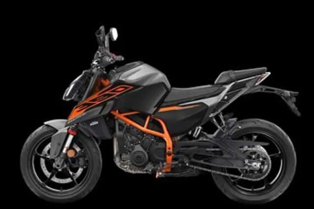 KTM 390 (2026) thumbnail 3