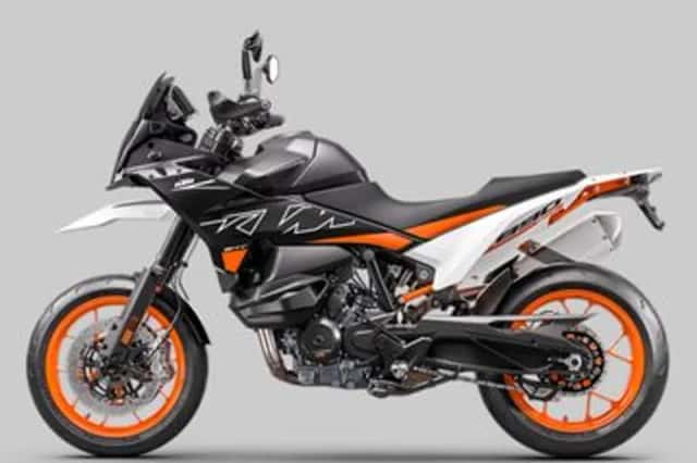 KTM 890 (2024) thumbnail 2