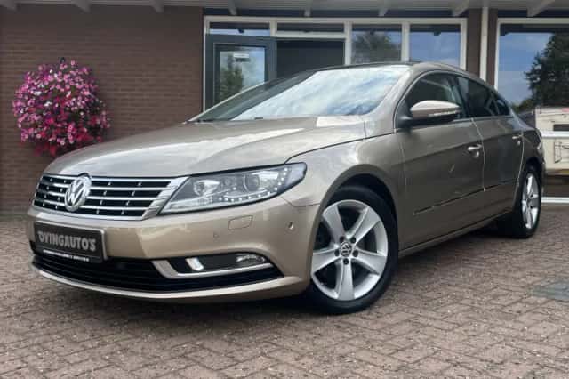 Volkswagen CC (2015) thumbnail 1