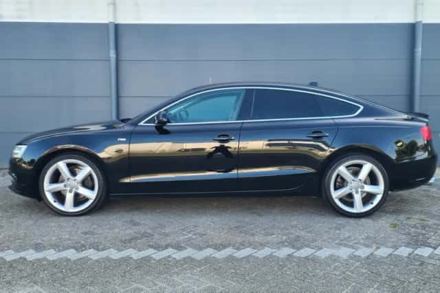 Audi A5 (2012) thumbnail 2