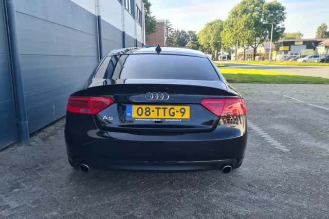 Audi A5 (2012) thumbnail 4
