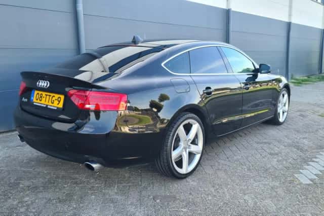 Audi A5 (2012) thumbnail 5