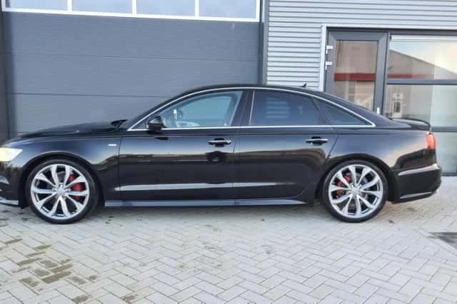 Audi A6 (2015) thumbnail 2