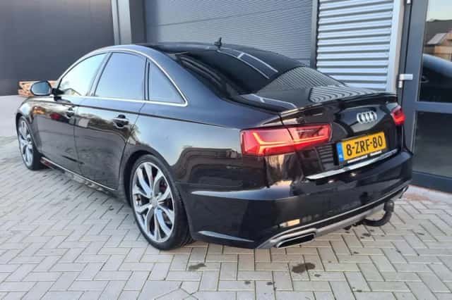 Audi A6 (2015) thumbnail 3