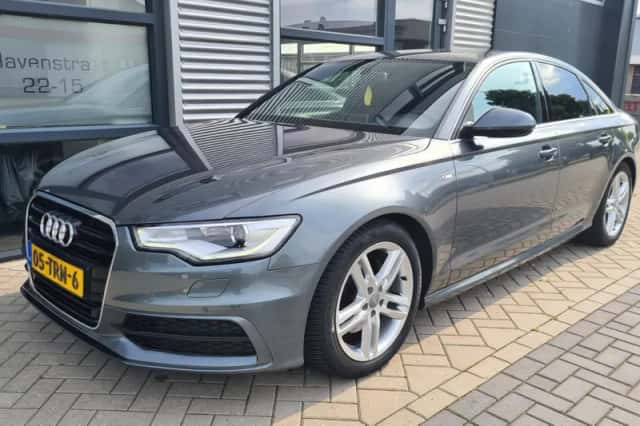 Audi A6 (2012) thumbnail 1