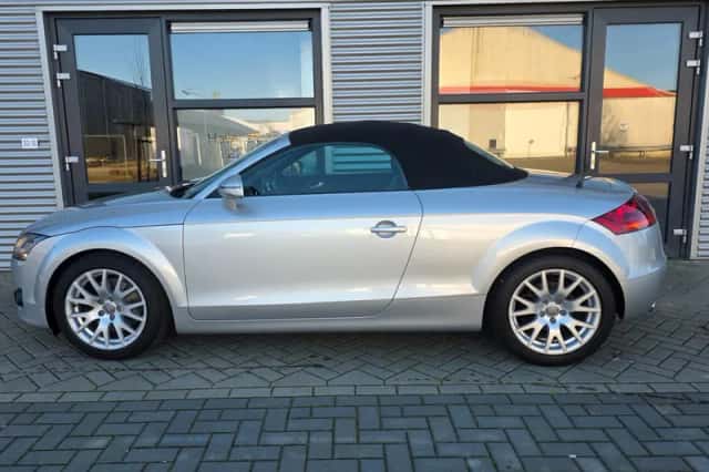 Audi TT (2007) thumbnail 3