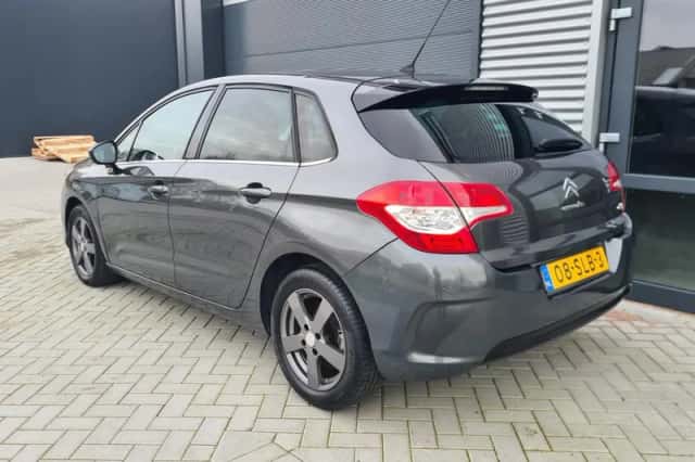 Citroën C4 (2011) thumbnail 3