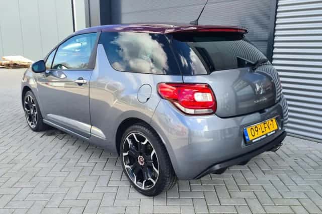 Citroën DS3 (2010) thumbnail 3