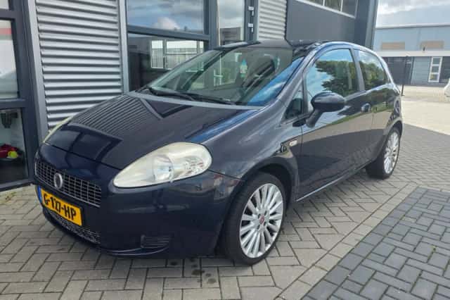 Fiat Grande Punto (2008) thumbnail 1