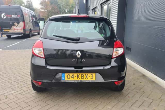 Renault Clio (2009) thumbnail 4
