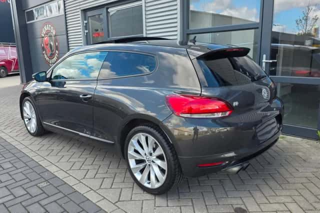 Volkswagen Scirocco (2009) thumbnail 3