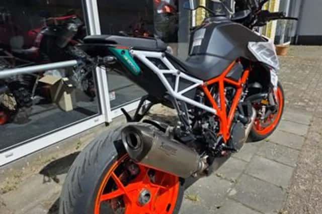KTM 1290 (2018) thumbnail 2