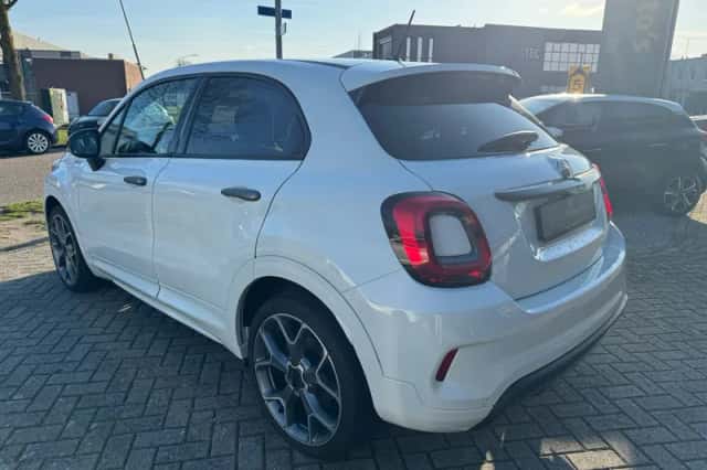Fiat 500X (2021) thumbnail 3