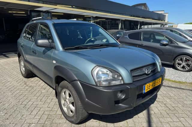 Hyundai Tucson (2005) thumbnail 6