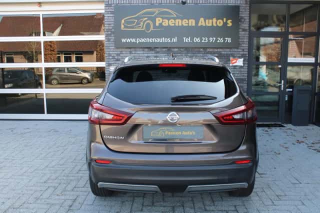 Nissan Qashqai (2021) thumbnail 4