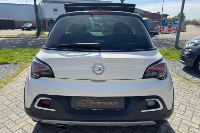 Opel Adam (2015) thumbnail 4