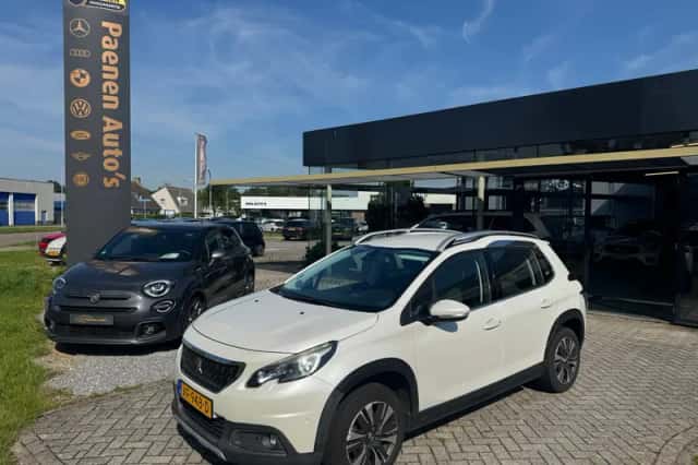 Peugeot 2008 (2016) thumbnail 1