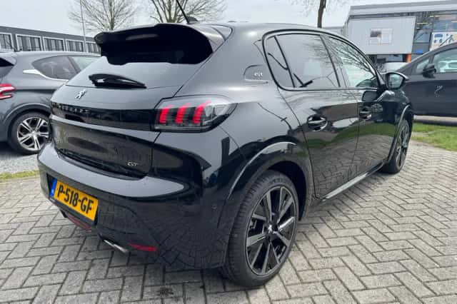 Peugeot 208 (2022) thumbnail 6