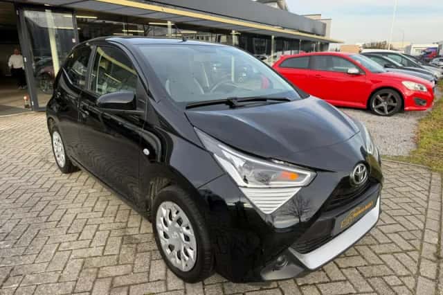 Toyota Aygo (2022) thumbnail 6