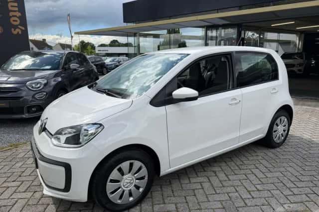 Volkswagen Up! (2016) thumbnail 2