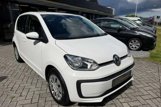 Volkswagen Up! (2016) thumbnail 6