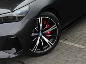 BMW i5 (2026) thumbnail 15