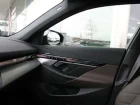 BMW i5 (2026) thumbnail 18