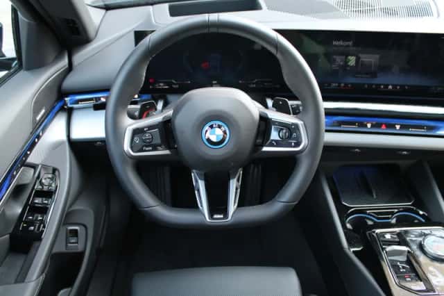BMW 5-Serie (2025) thumbnail 6