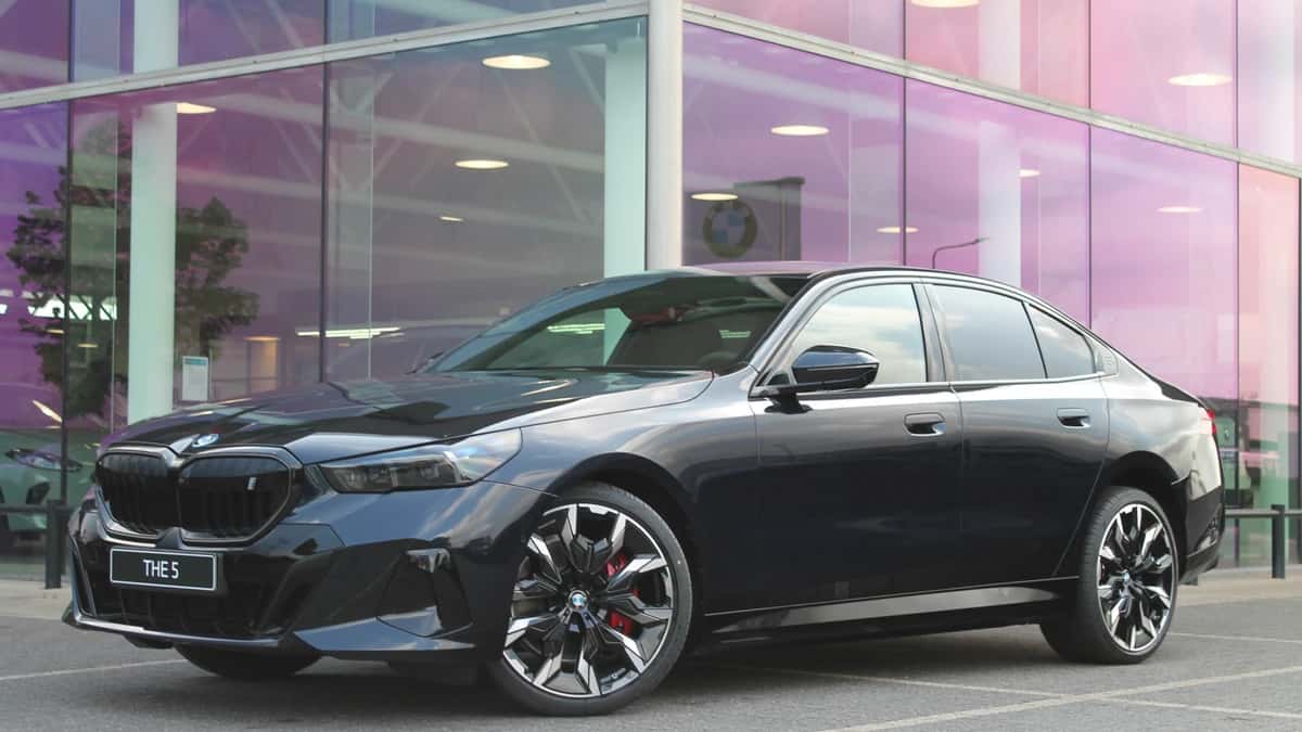BMW i5 (2026) — foto 1
