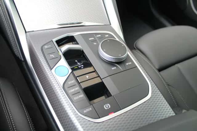BMW i4 (2025) thumbnail 4