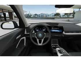 BMW iX1 (2026) thumbnail 3