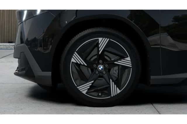 BMW iX3 (2026) thumbnail 6
