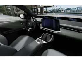 BMW iX3 (2026) thumbnail 8