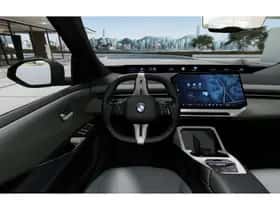 BMW iX3 (2026) thumbnail 7