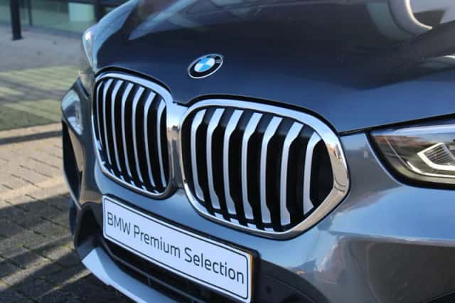 BMW X1 (2020) thumbnail 2