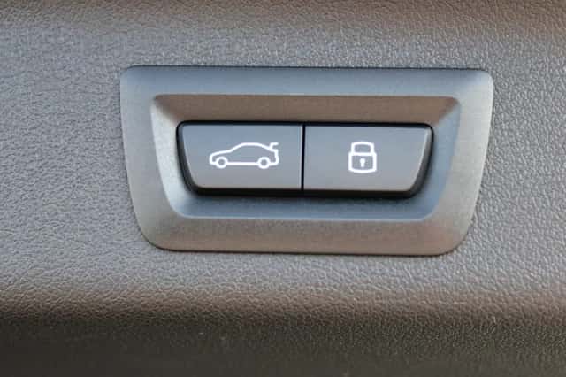 BMW X1 (2024) thumbnail 6