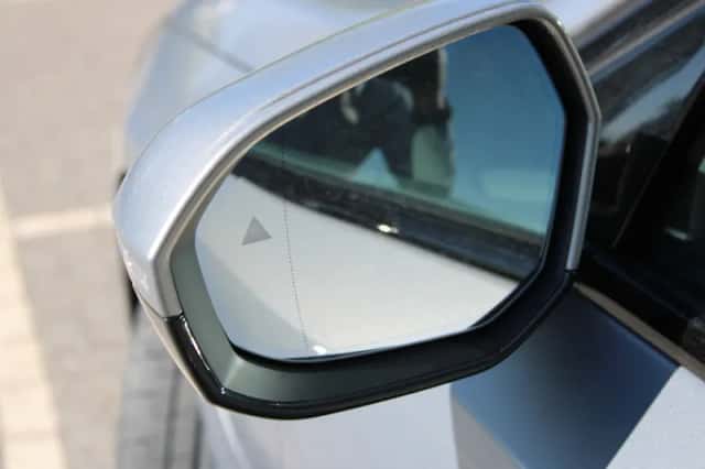 BMW 5-Serie (2026) thumbnail 6