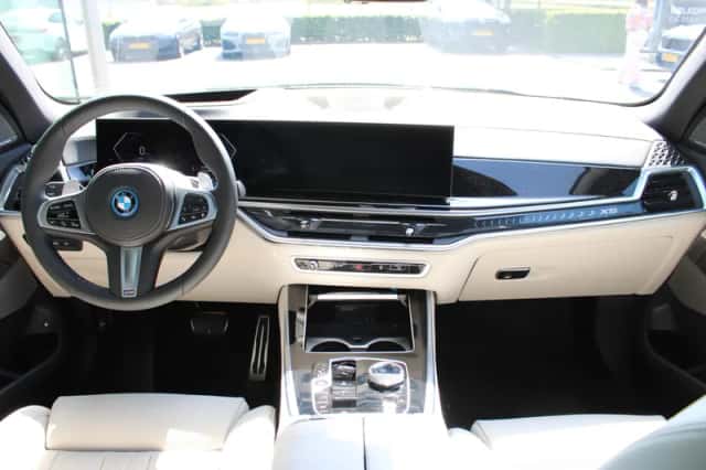 BMW X5 (2026) thumbnail 2
