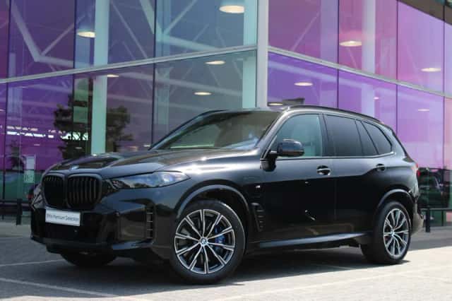 BMW X5 (2025) thumbnail 1