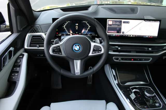 BMW X5 (2025) thumbnail 4