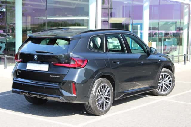 BMW X1 (2025) thumbnail 3