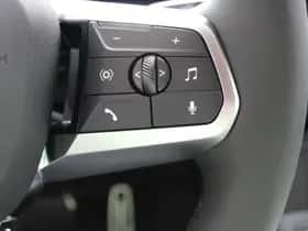 BMW iX1 (2026) thumbnail 9