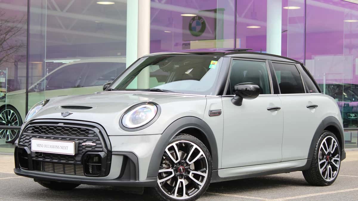 MINI Hatchback (2022) — foto 1